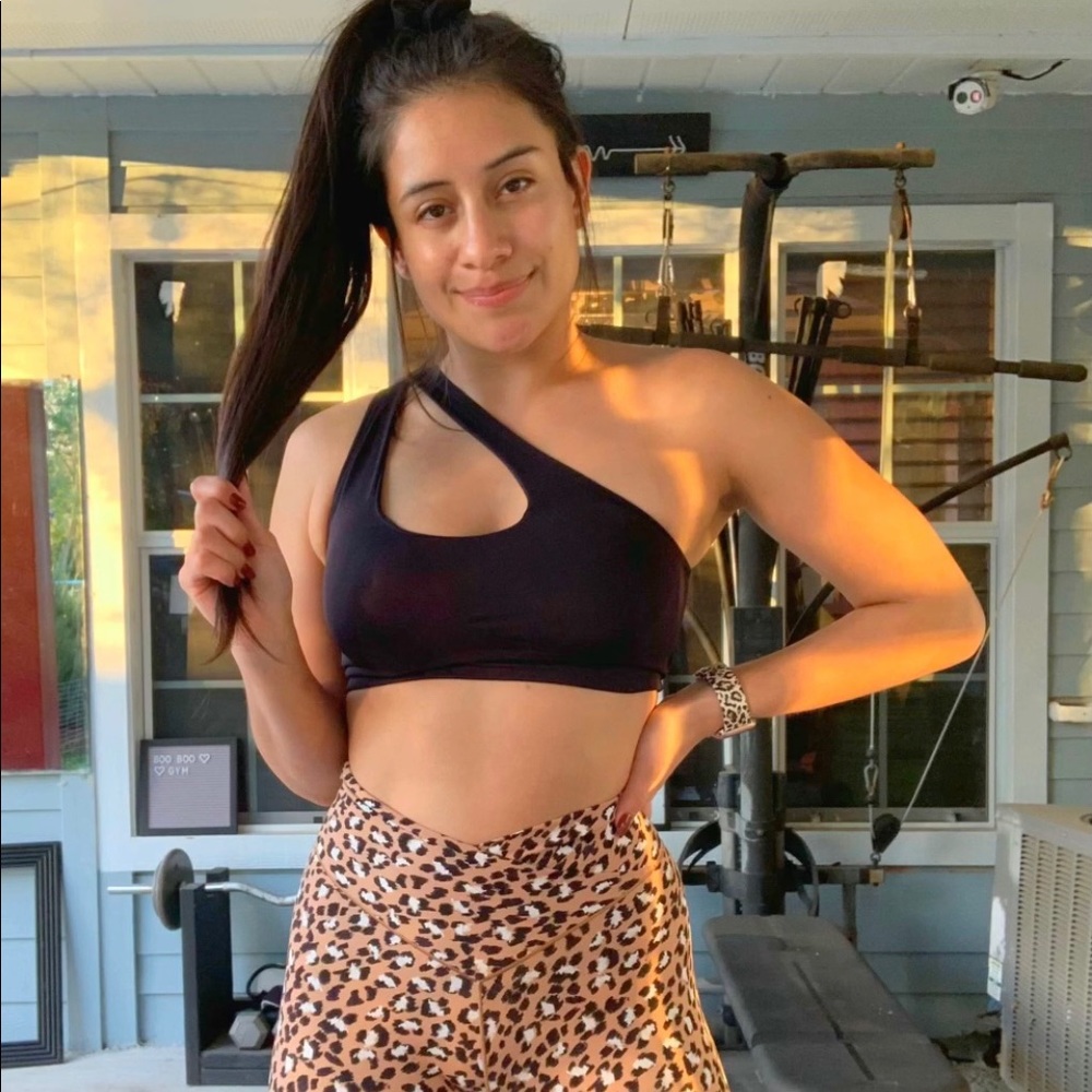 Meet your Posher, Ivette